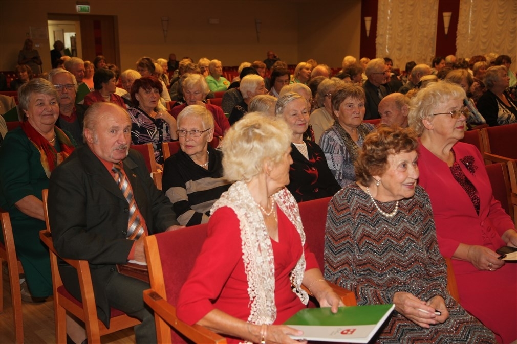 Sāk darboties Gulbenes pilsētas pensionāru biedrība