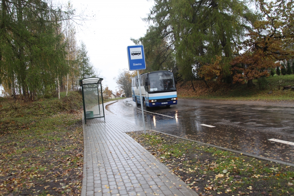 Sakarā ar pāreju uz ziemas laiku aicina sekot līdzi autobusu kustības sarakstam