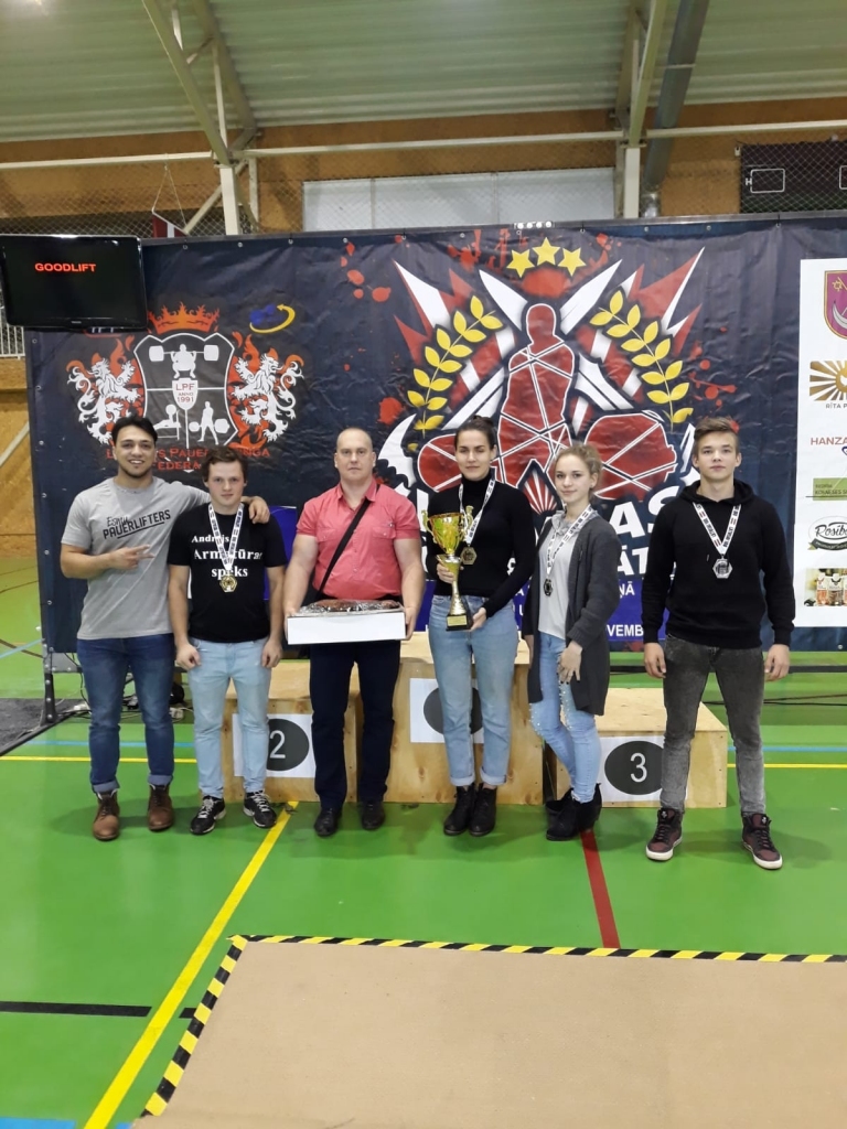 Vīru komandai Latvijas čempionātā – otrā vieta