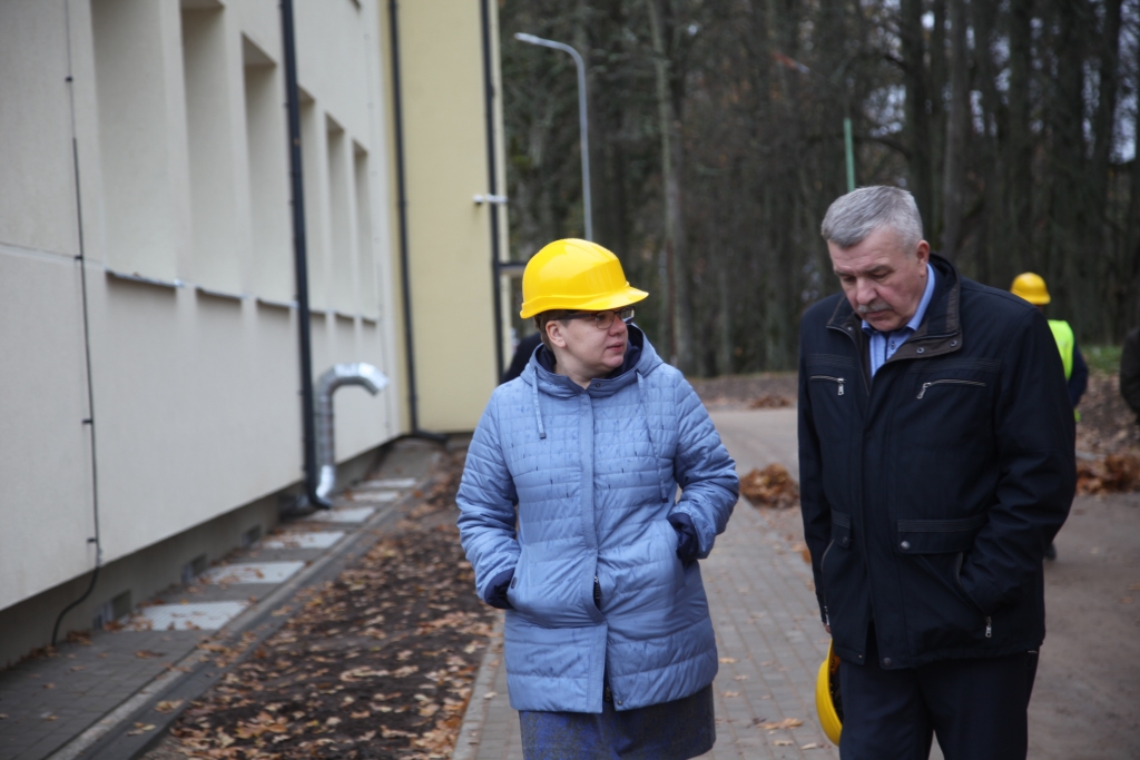 Darbu sāk sociālās aprūpes centra "Jaungulbenes alejas" vadītāja