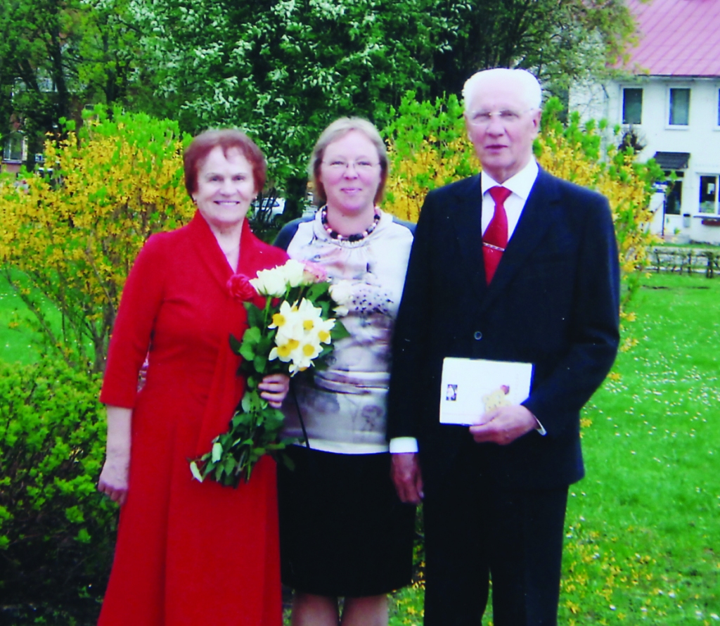 Vienoti dziesmā, dejā un sirdī