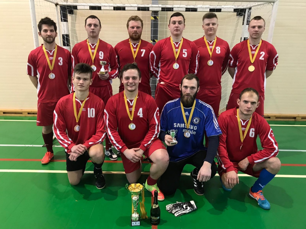Tirzas pagasta čempione telpu futbolā – Rankas komanda