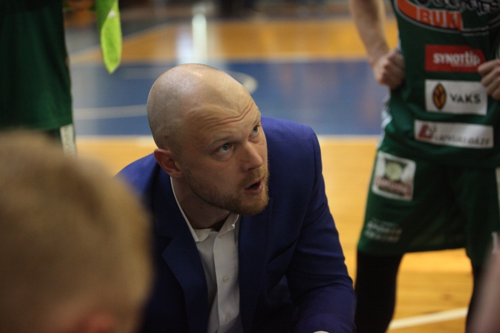 “Gulbenes Buki” pieveic Saldus  komandu un iekļūst LBL 2 pusfinālā