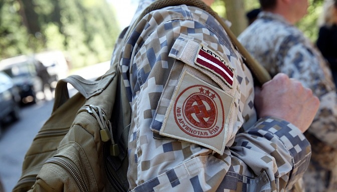 Alūksnes novadā notiek NATO paplašinātās klātbūtnes Latvijā kaujas grupas militārās mācības “Lobo Patroll II”