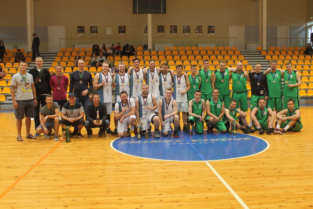 Alsviķu komanda kļūst par  divkārtējiem čempioniem