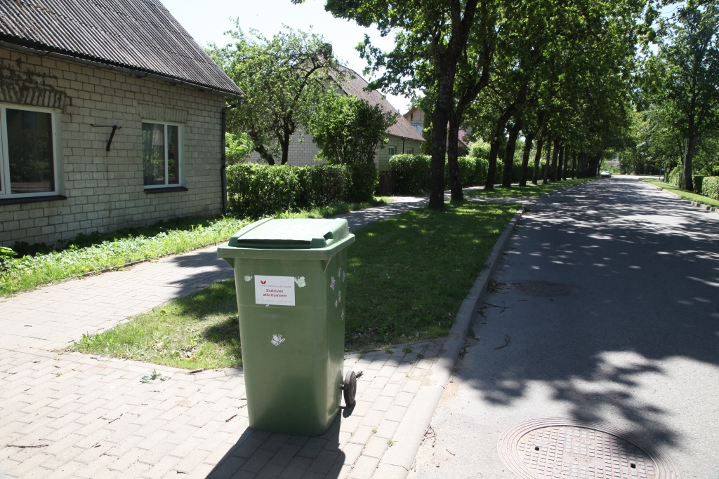 Atkritumu jautājumā dome piekāpjas laukiem