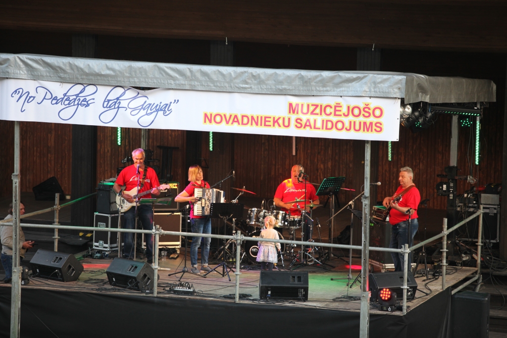 Novēl, lai pasākums kļūst tradicionāls