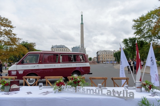  Ar vērienīgiem pasākumiem visā Latvijā atzīmēs Baltijas ceļa 30 gadu jubileju