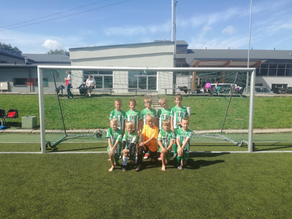 Futbols: U 9 un U 10 spēlētājiem noslēdzas sezona