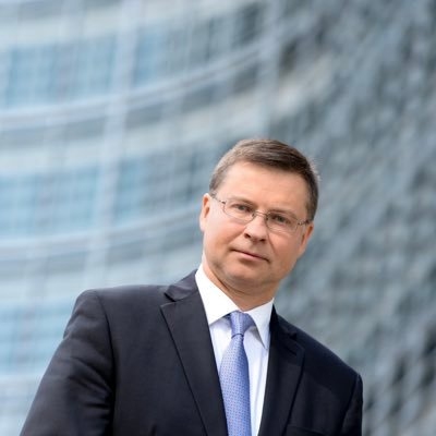 Dombrovskis izraudzīts par EK izpildviceprezidentu finanšu pakalpojumu un ekonomikas jomā