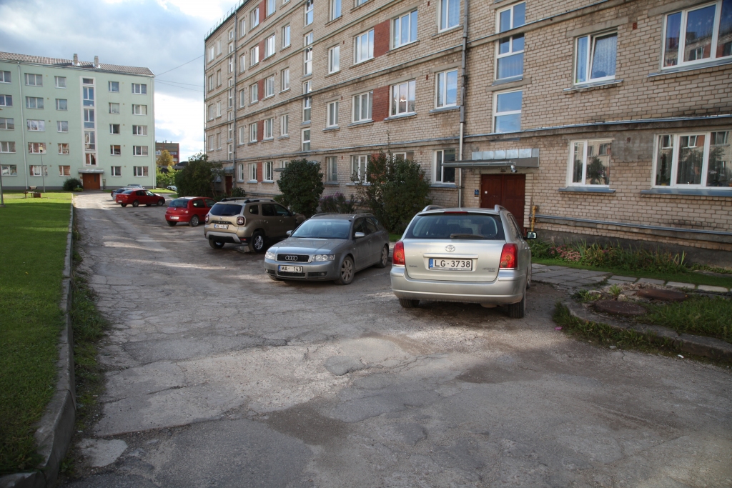 Būs iespēja sakārtot namu pagalmus