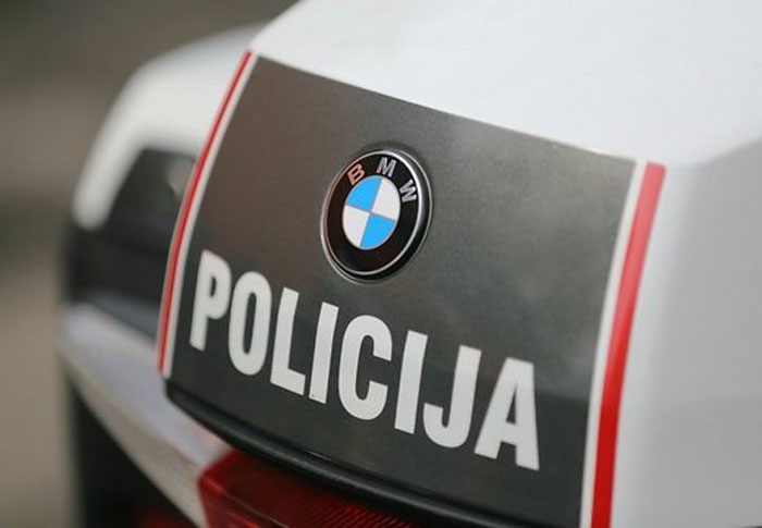 Informē policija: Gulbenes novadā - akcīzes preču nelikumīga aprite, vīrieši ar miesas bojājumiem vēršas medicīnas iestādē, autosadursmē bojāti transportlīdzekļi un cits