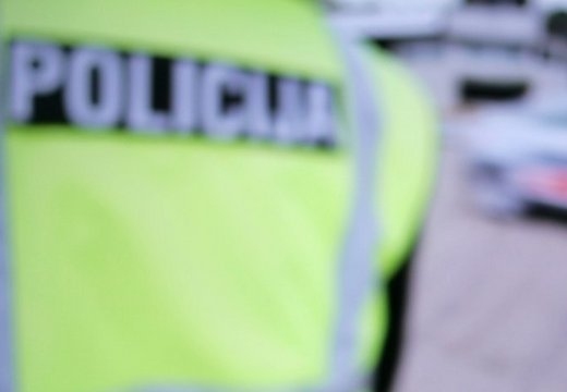 Gulbenē uzlauž dzīvojamo vagoniņu un nozog gāzes plīti