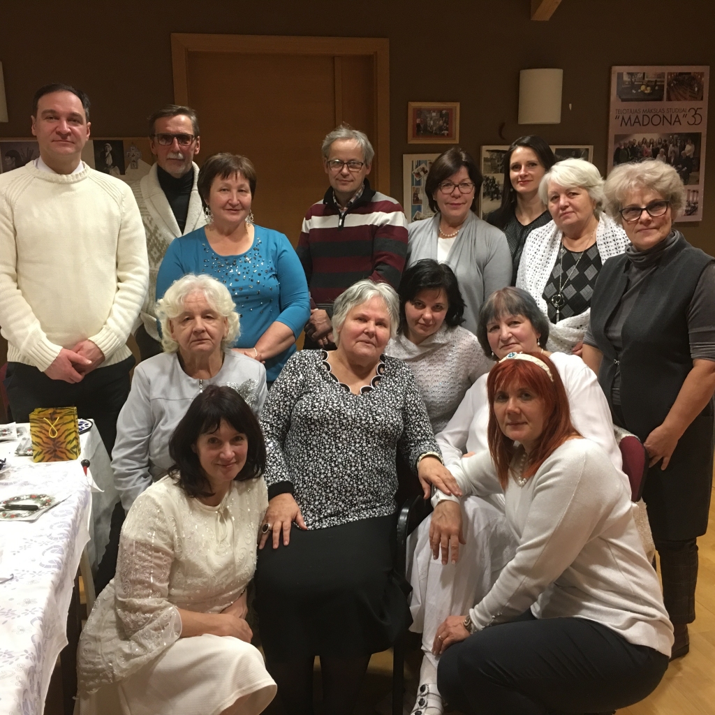 Lizumā būs skatāma Tautas tēlotājmākslas studijas “Madona” darbu izstāde