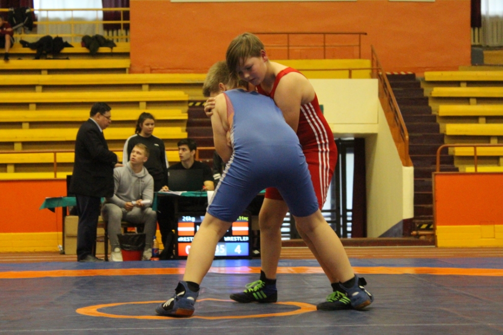 Brīvā cīņa: “Gulbene wrestling” cīkstoņi Rīgā gūst uzvaras