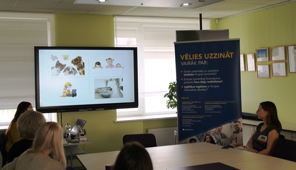 Gulbenes bibliotēkā sarunu ciklā "Zaļās izvēles" mācās iepirkties atbildīgi
