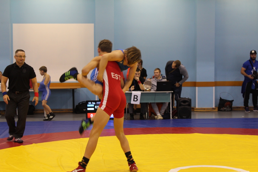 Brīvā cīņa:  “Gulbene wrestling” sportistu neveiksmes Cēsīs