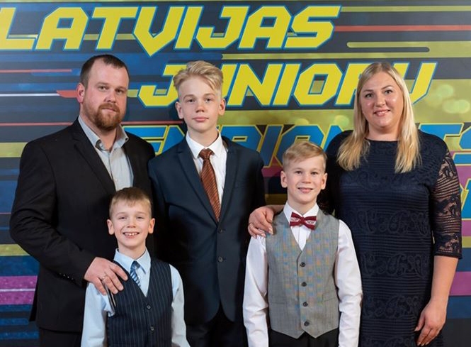 Motosports: sinolieši brāļi Kubuliņi - laureāti motokrosā