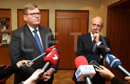VARAM joprojām saskata pamatu rosināt Rīgas domes atlaišanu, bet mēram pretējs viedoklis