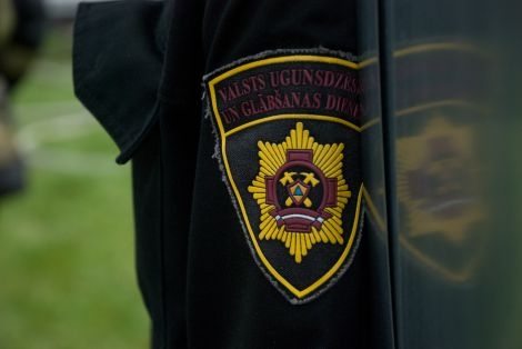 Madonas novadā dīķī iebraukušā automašīnā atrod četrus noslīkušus cilvēkus