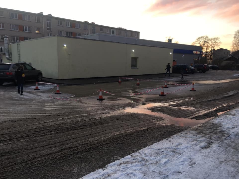 Sakarā ar remontdarbiem atsevišķām mājām Skolas ielā nav ūdens