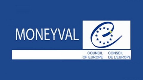 "Moneyval" uzlabo Latvijas novērtējumu rekomendāciju izpildē