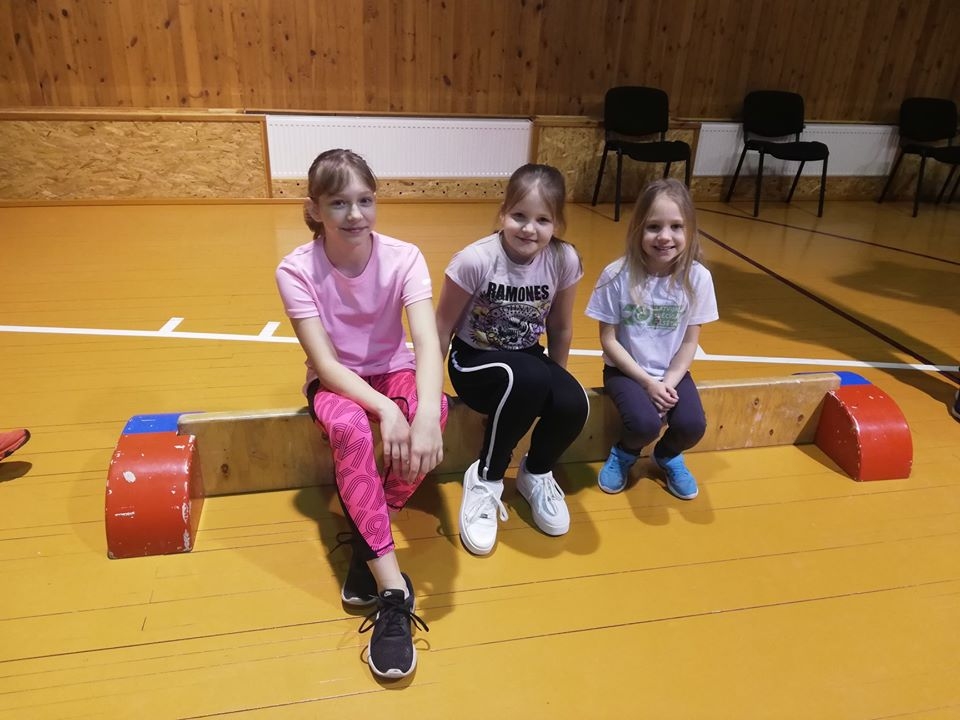 Masreslings: Beļavas pagastā iepazīst jaunu sporta veidu