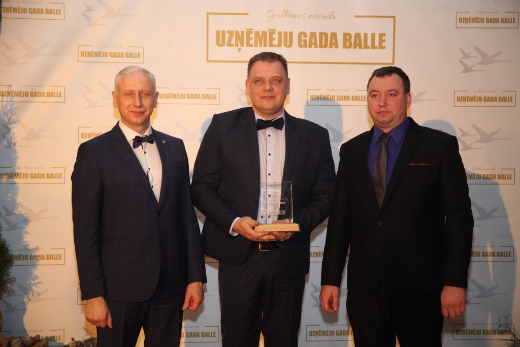 Uzņēmēji pulcējas gada ballē