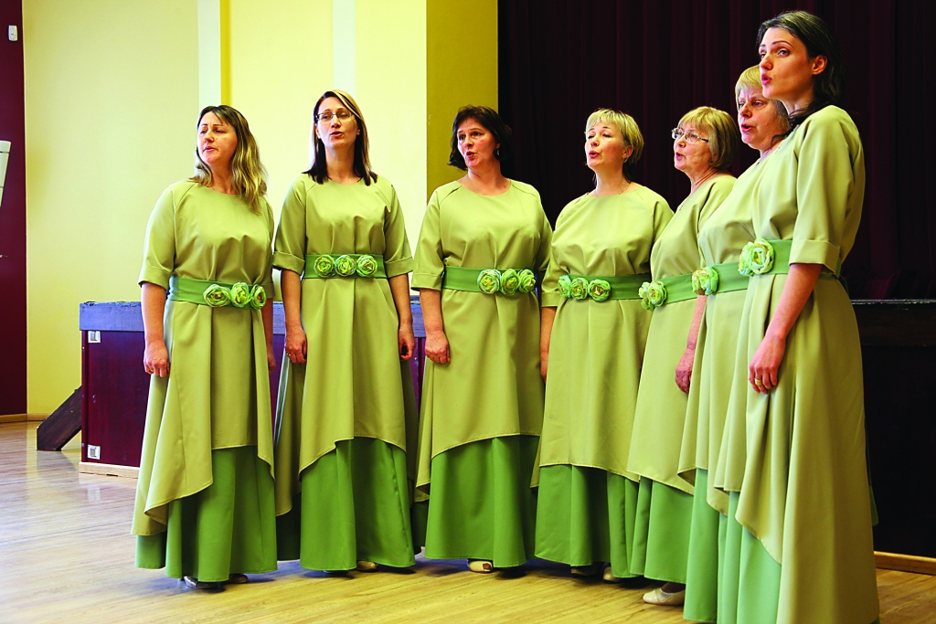 Žūriju pārsteidz vokālo ansambļu sniegums