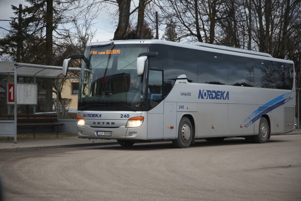 No pirmdienas iekšzemes autobusu reisus Latvijā nodrošinās saskaņā ar brīvdienu grafiku