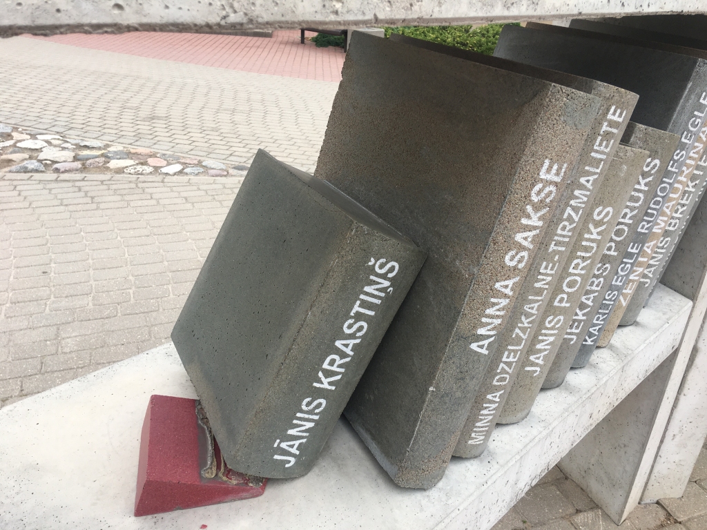 Runās par “Goda bibliotēkas” papildināšanu