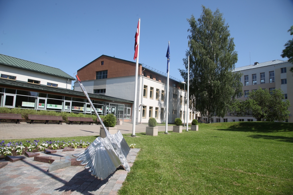 Zinību diena iecerēta kā ģimeņu svētki