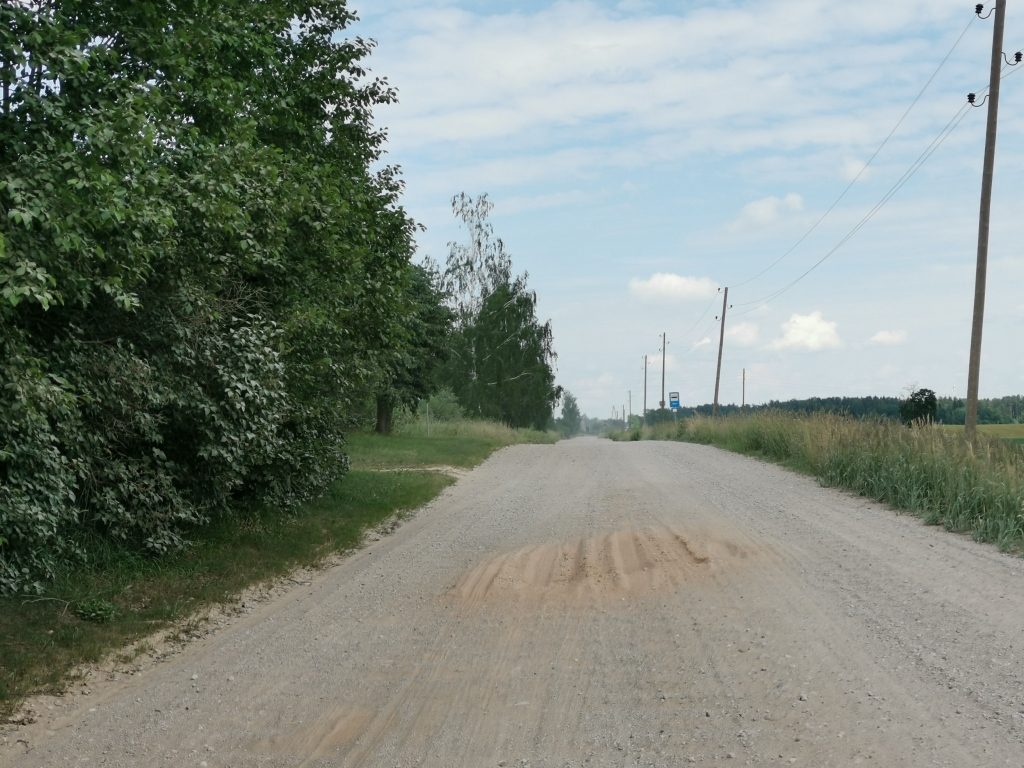 Visiem sliktajiem ceļiem naudas nepietiek
