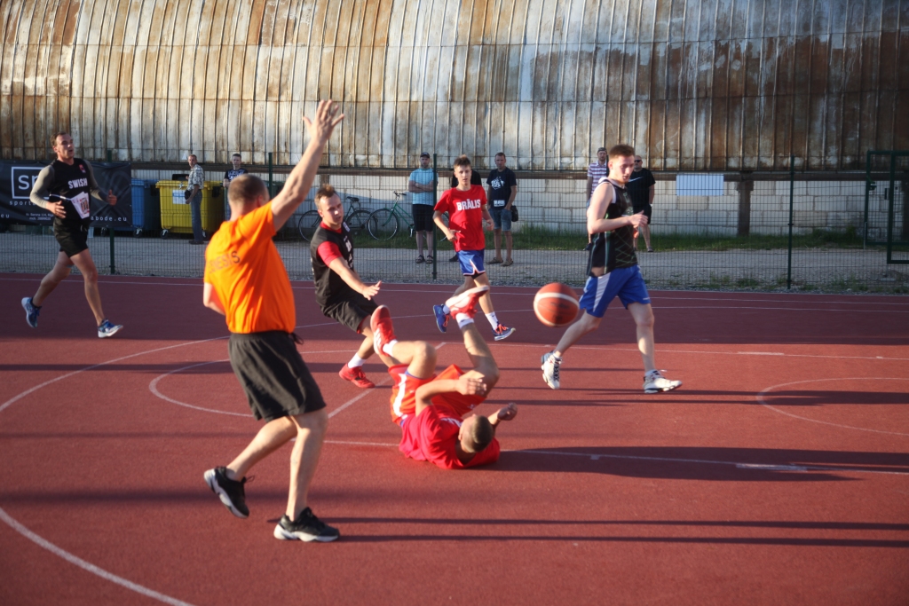 Startē basketbola turnīrs “Vasaras līga 2020”