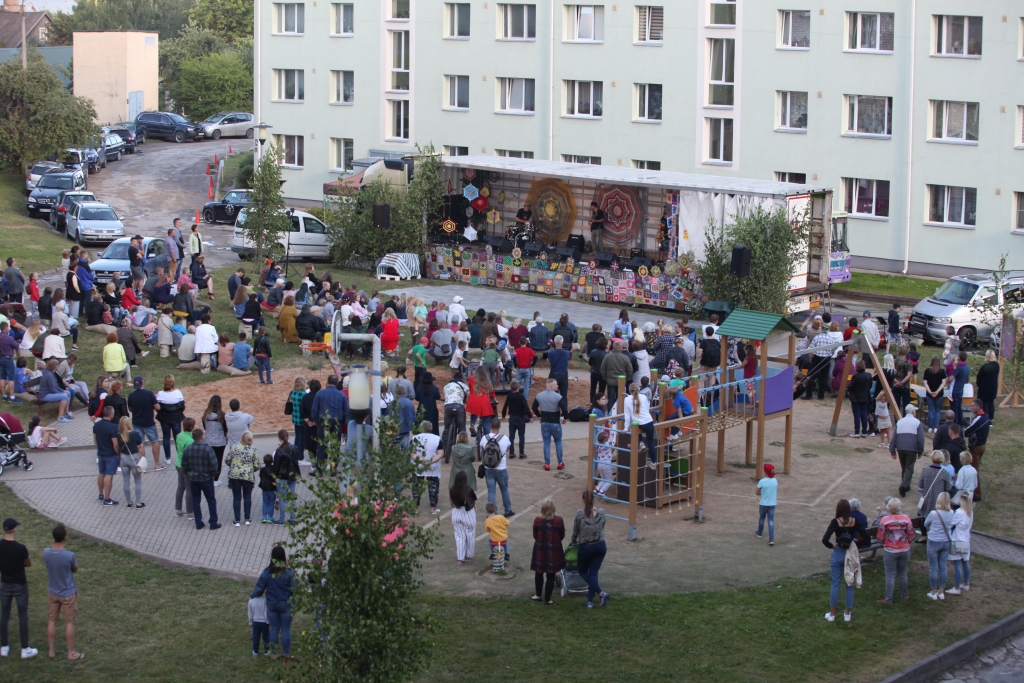 FOTO: Gulbenes pilsētas svētki. Koncerti Nākotnes, Skolas un Gaitnieku ielā 