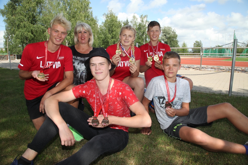 Gulbenei - četri Latvijas čempioni
