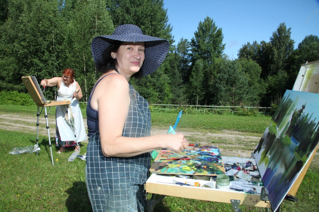 Gleznās iemūžina skaistās Galgauskas vietas