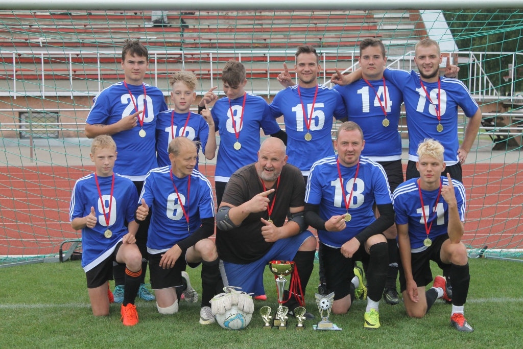 Novada futbola čempionātā uzvar Gulbenes sporta skolas komanda