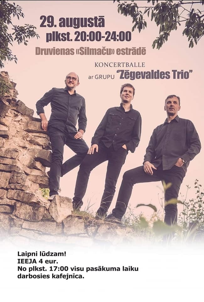 Koncertballe ar grupu "Zēgevaldes trio"