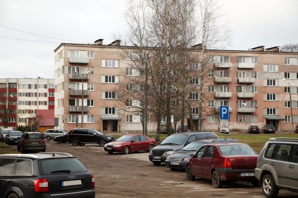 Skolas ielas kvartāla pārbūvei meklē  projektētāju