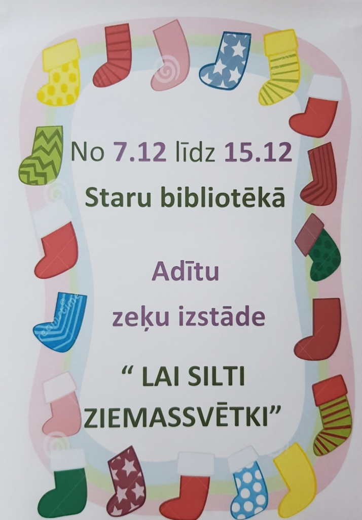 Staru bibliotēkā - zeķu izstāde "Lai silti Ziemassvētki" 