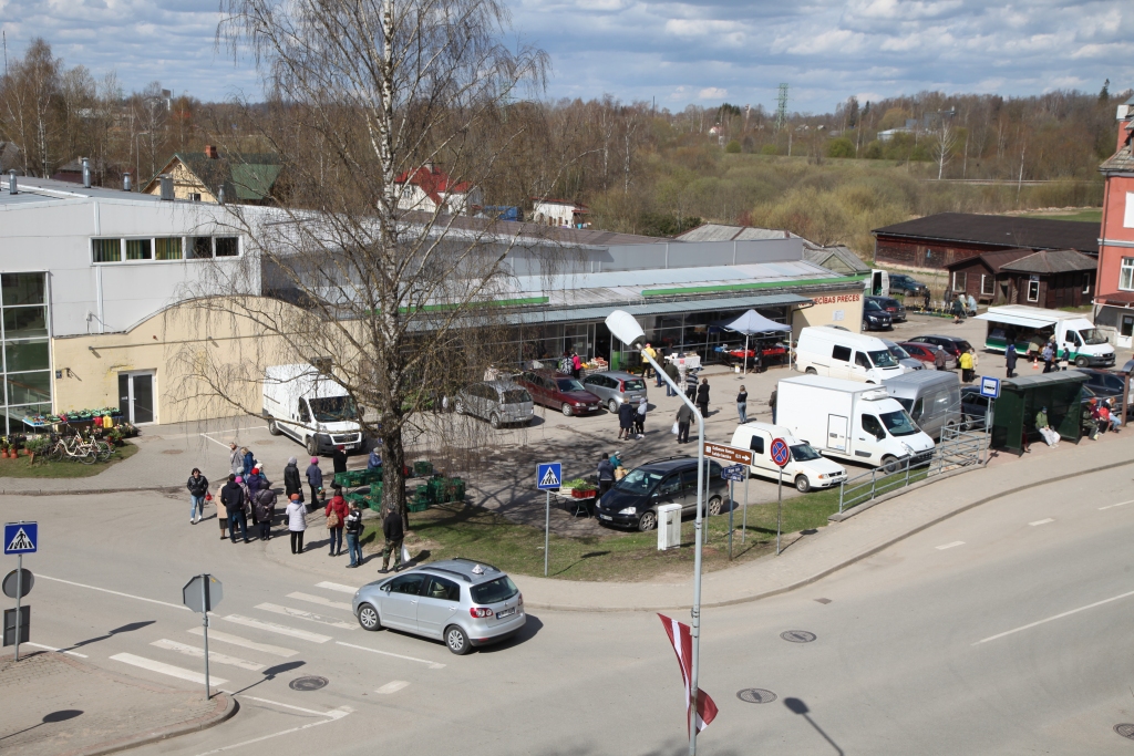 Ceturtdienas tirdziņš notiks arī telpās