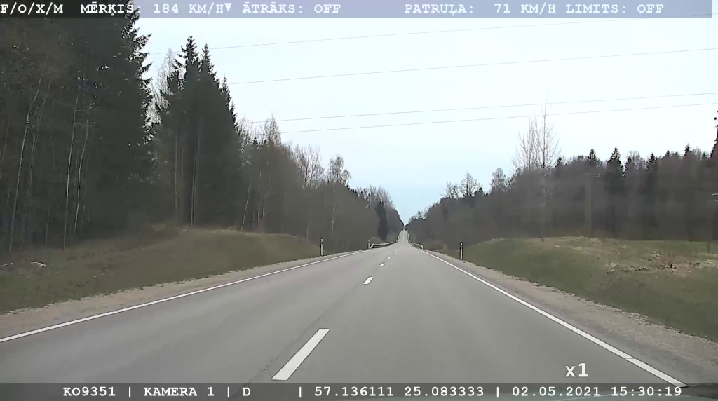 Vidzemē apturēts autovadītājs, kurš traucies ar 184 kilometriem stundā