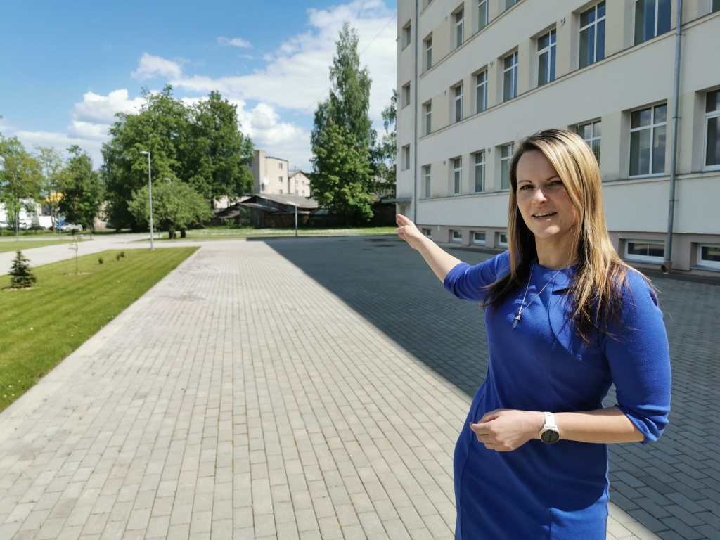 Nākamajā mācību gadā plāno lielo un mazo skolēnu mācības atsevišķās ēkās