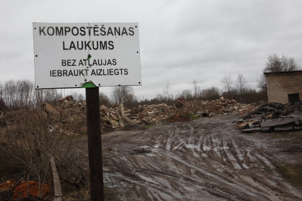 Meklē būvnieku zaļo un dārza atkritumu kompostēšanas laukuma izveidei Gulbenē