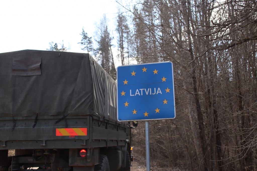 Par Latvijas-Baltkrievijas robežas nelikumīgu šķērsošanu trīs dienās aizturētas 160 personas