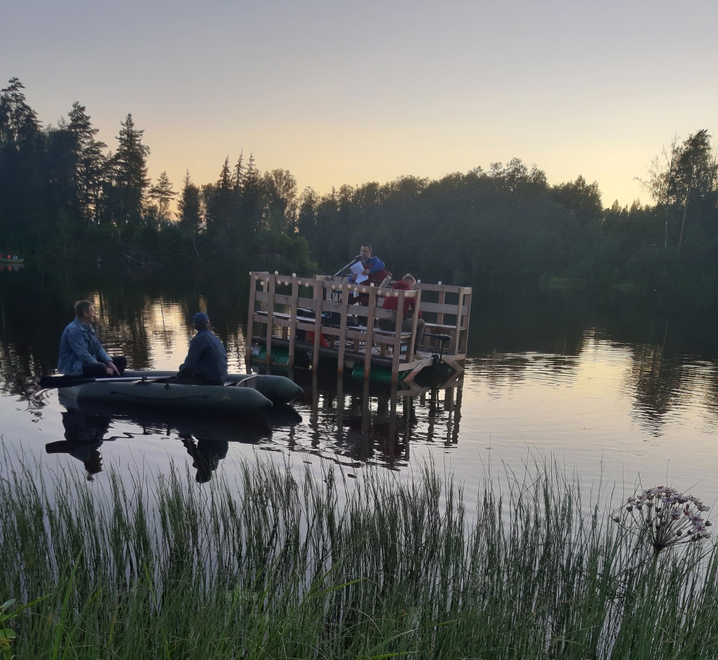 Skan vakara mūzika galgausniešiem